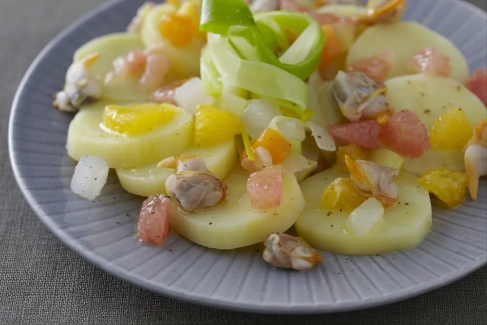 Pomme de terre aux coques, vinaigrette aux agrumes